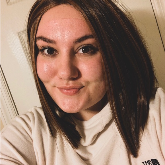 13” Olivia Wig from INH (Insert Name Here) 💖 - Picture 8 of 8